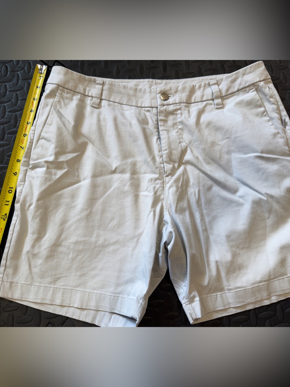 lululemon athletica Light Gray Men’s Shorts 7” inseam